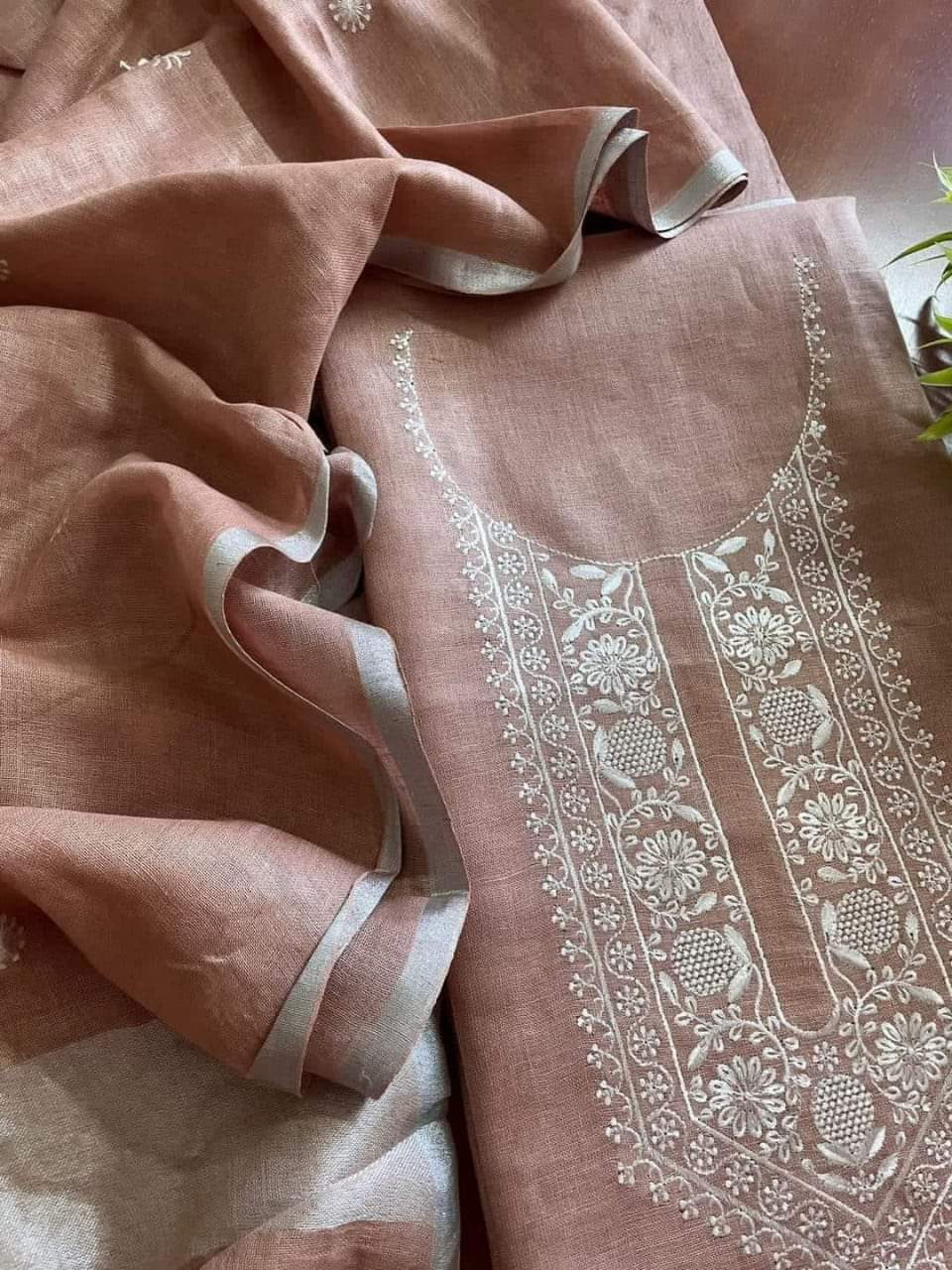 Intricate Neck Embroidered Linen Suit with Bootis