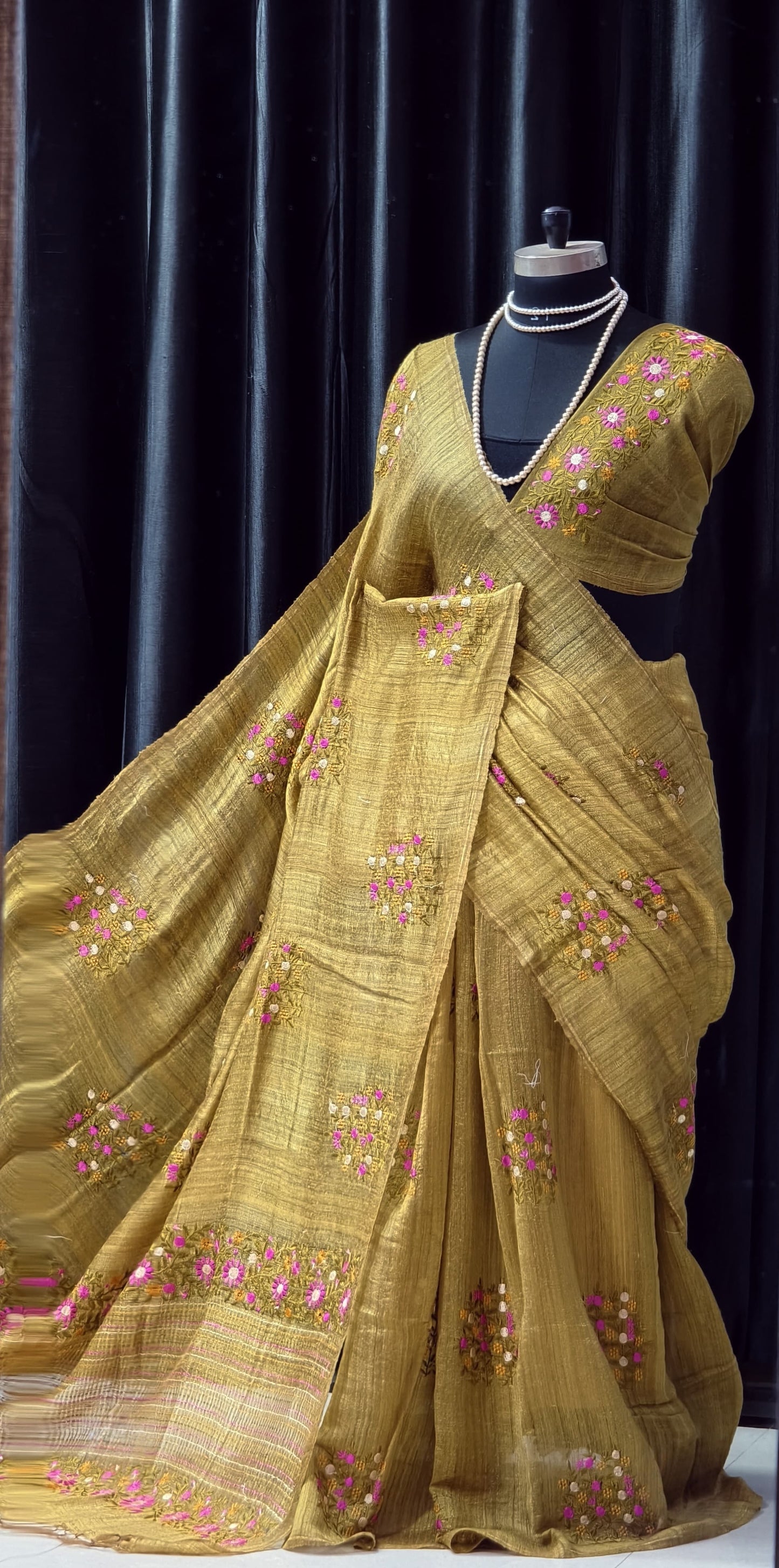 Pure Muslin Jamdani with Bullion Stitch by RNR