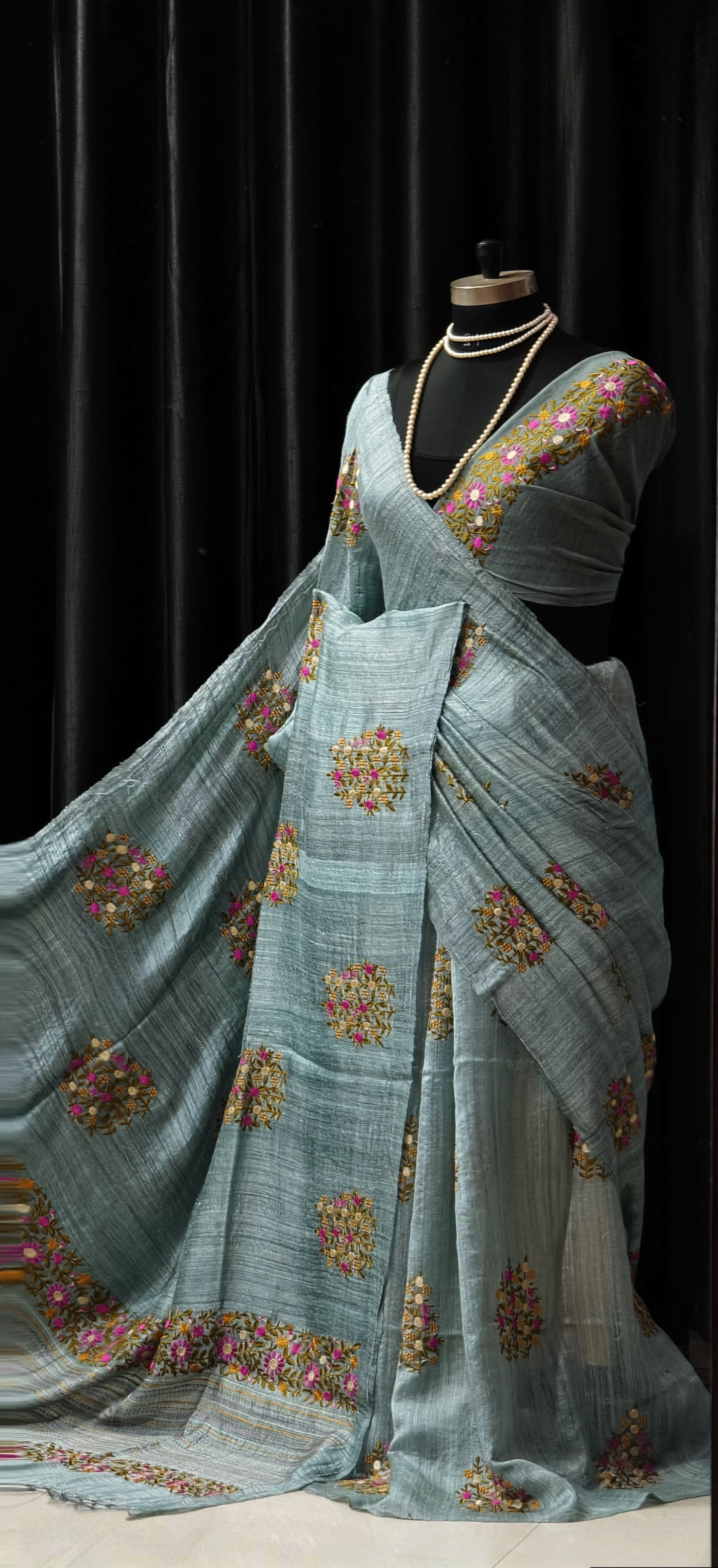 Pure Muslin Jamdani with Bullion Stitch by RNR