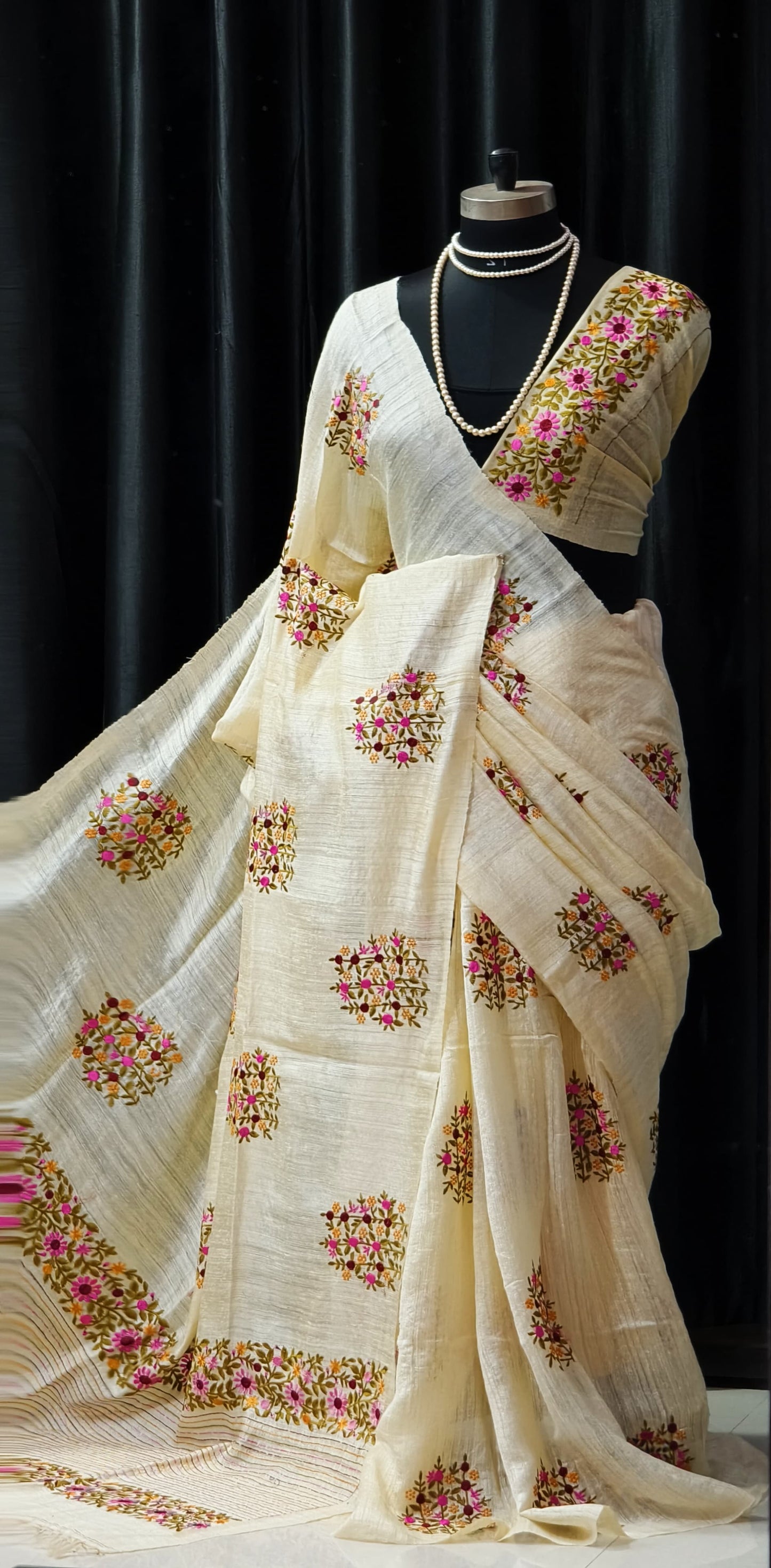 Pure Muslin Jamdani with Bullion Stitch by RNR